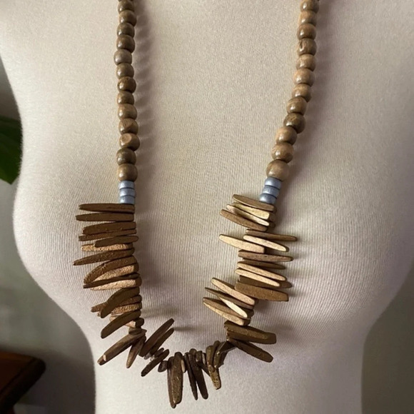 Bijou  Brown & Gold Barbados Statement Necklace - Picture 1 of 5